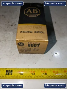 Allen-Bradley 800T-QB12 AC/DC Lamp – actual item, photo 5 of 6
