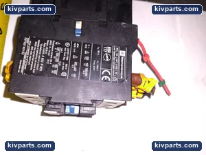 Telemecanique LC1 D3210 Contactor – actual item, photo 9 of 18