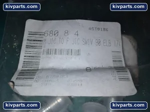 680-8-4 Hydraulic Adapter Fitting – actual item, photo 2 of 5
