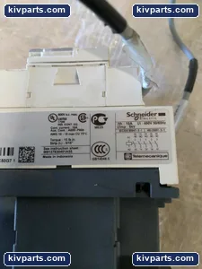 Schneider Electric CAD50G7 TeSys Control Relay – actual item, photo 5 of 10