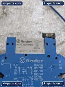 Finder 93.51.7.024 Socket – actual item, photo 3 of 5