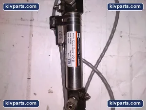 SMC CDZ1B15-30 Auto Switch Air Cylinder – actual item, photo 2 of 3