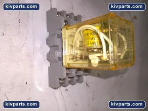 IDEC SP3B-05 Relay Socket – actual item, photo 2 of 4