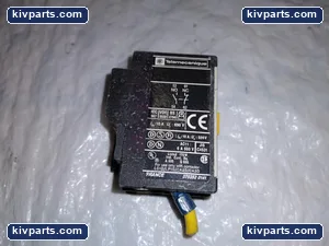 Telemecanique LA1DN11 Auxiliary Contact Block – actual item, photo 2 of 5