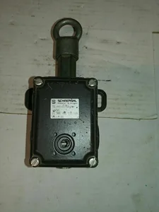 Schmersal TQ441-01/01 Rope Cable Safety Limit Switch