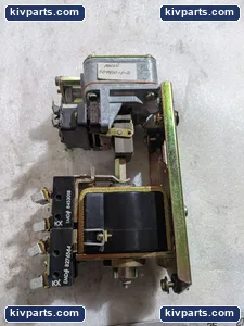 Square D 9050C021EV61 Pneumatic Timing Relay – actual item, photo 4 of 10