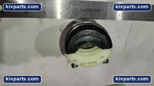 Leviton 3431-GC Grounding Locking Plug – actual item, photo 3 of 6