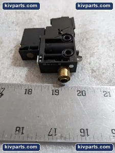 Telemecanique PS1E216701F PARKER Pneumatic Solenoid Valve – actual item, photo 7 of 8