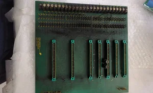 Reliance Electric 73-90-B PCB 7 Slot 2 Fuse Holder – actual item, photo 1 of 4
