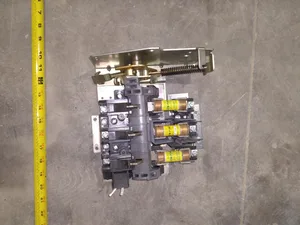 Allen-Bradley 1495-N8 Disconnect