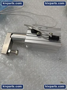SMC MKA40-20RN Rotary Clamp Cylinder – actual item, photo 2 of 5