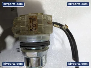 Square D KA-3 Contact Block – actual item, photo 3 of 5