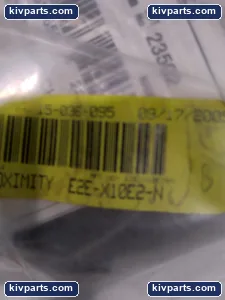 Omron E2E-X10E2 Switch – actual item, photo 4 of 5
