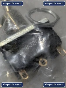 Arrow Hart 83052 Toggle Switch – actual item, photo 4 of 5