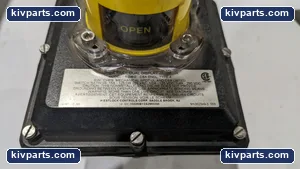 Westlock 1040NBY2A2M0200 Controls – actual item, photo 3 of 6