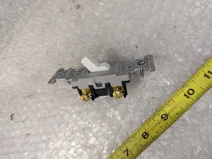 Hubbell Receptacle – actual item, photo 1 of 4