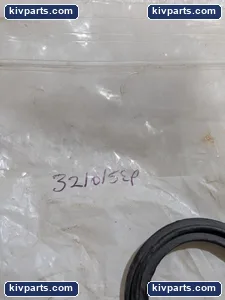 321015EP Rubber Oil Seal – actual item, photo 2 of 5