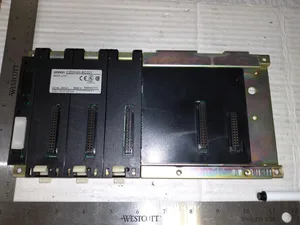 Omron C200HW-BC031 Rack Sysmac C200HX C200HG PLC