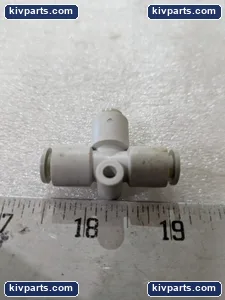 SMC 6/ORDER One-Touch Reducer Tee Fitting – actual item, photo 6 of 8