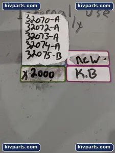 Izzy I62-14 Lugs – actual item, photo 4 of 4