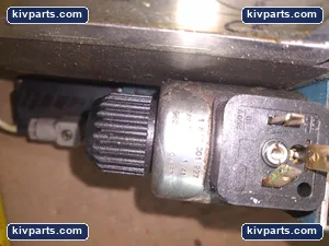 Bosch 404302 Proportion Valve – actual item, photo 5 of 12