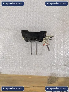 Omron PYF08A Relay Socket Base Screw Terminal – actual item, photo 3 of 4