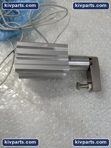 SMC MKA40-20RN Rotary Clamp Cylinder – actual item, photo 3 of 5