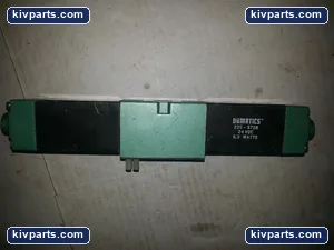 Numatics 153SS631M017N61 Solenoid Valve – actual item, photo 2 of 3