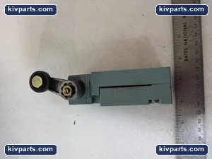 Telemecanique H7 N0049 XCK-J – actual item, photo 2 of 4