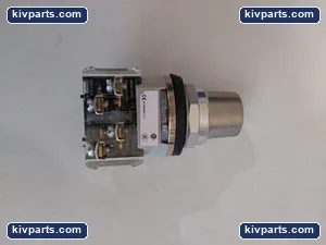 Allen-Bradley 800T-J7303B Key Selector Switch – actual item, photo 3 of 4