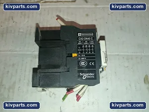 Telemecanique CA2-DN40 Control Relay – actual item, photo 2 of 3