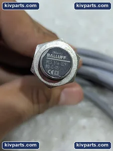 Balluff 516-329 Proximity Sensor – actual item, photo 2 of 5