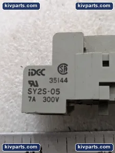 IDEC SY2S-05 Relay Socket – actual item, photo 7 of 8