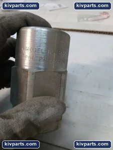 ARO 23605-500 Excess Flow Check Valve – actual item, photo 5 of 9