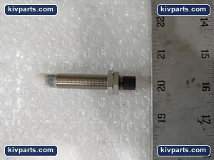 Cutler-Hammer E57-12LE10-CD Proximity Sensor – actual item, photo 3 of 6