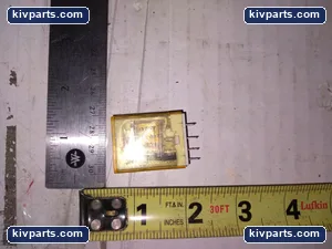 IDEC RH1B-U Plug-In Power Relay – actual item, photo 4 of 5