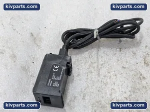 Keyence FD-V40A Flow Sensor Amplifier Controller – actual item, photo 3 of 4
