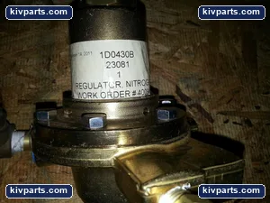 P-1-L MECO Brass Gas Regulator – actual item, photo 2 of 5
