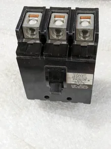 Square D Q2L3225 Q2L Molded Case Circuit Breaker