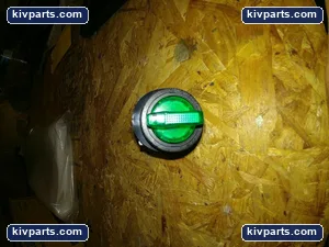 Fuji Electric AR30PL-311E4G Button Switch Industrial Control – actual item, photo 4 of 4