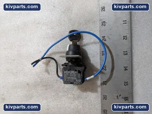 Allen-Bradley 800F-X01 Key Switch Operator – actual item, photo 4 of 8