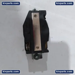 Arrow Hart 6330-1 Twist Lock Receptacle – actual item, photo 5 of 6