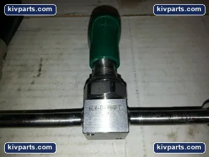 Tescom 64-2863KT620-006 Purity Gas Pressure Regulator – actual item, photo 5 of 8