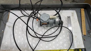 Gast MOA-V112-AE Volts