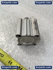 SMC CDQ2B32-15DM Air Cylinder – actual item, photo 4 of 5