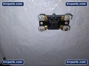 Square D 9007BO3 Snap Switch Limit Switch Contact – actual item, photo 4 of 5