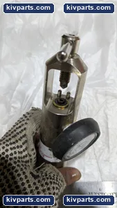 B&f Medical Oxygen Regulator – actual item, photo 5 of 8