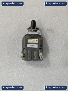 IDEC BS010E ASTN Selector Switch Black Knob – actual item, photo 3 of 12