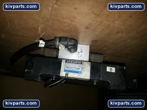 Kuroda PCD344 Pneumatic Solenoid Valve – actual item, photo 3 of 3