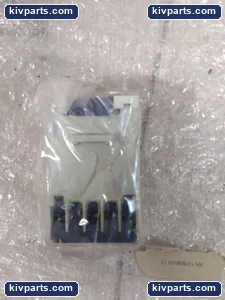 Telemecanique CA2 EN340B Control Relay – actual item, photo 3 of 4